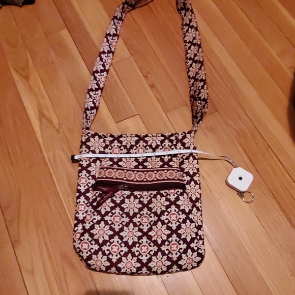 Vera Bradley Handbags - Vera Bradley crossbody bag